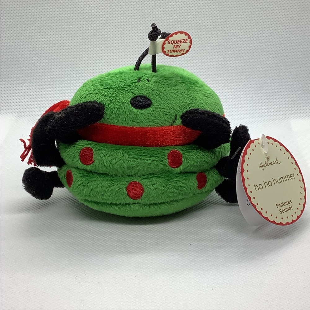Christmas Hallmark Ho Ho Hummer Plush Musical Beetle Rare Stuffed 3” NWT Works